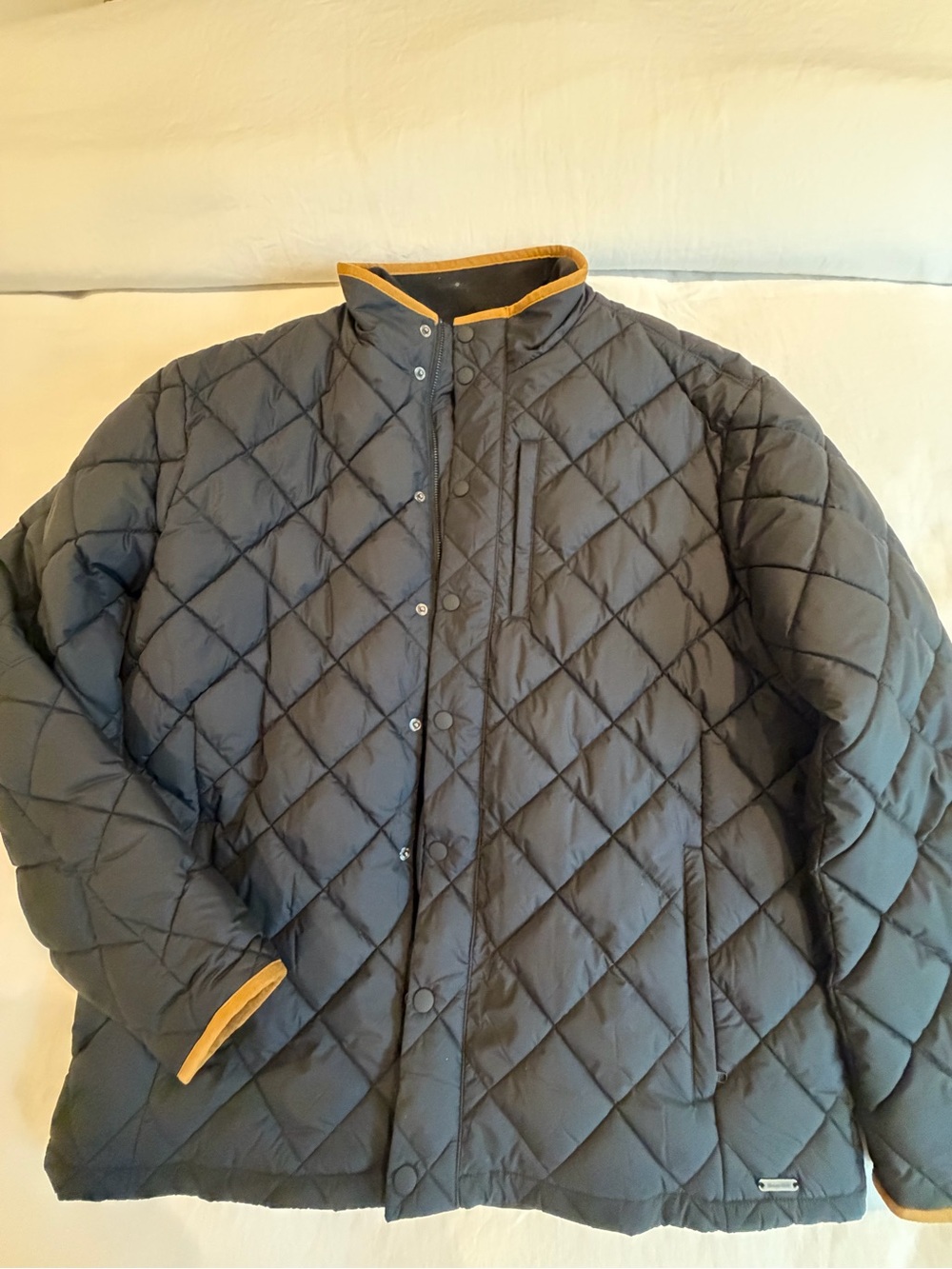 Mizzen+Main Quilted Black Puffer Jacket with Tan Trim